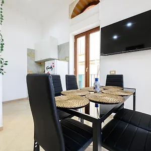 https://giordano-suite-center-naples.hotels-amalfi.com